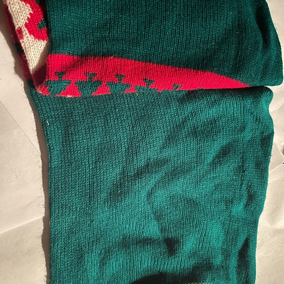EC 2 vintage Christmas stockings 34” x 9” w Red bears, green red white - Picture 8 of 10